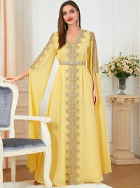 Thumbnail for Bestickter Kaftan