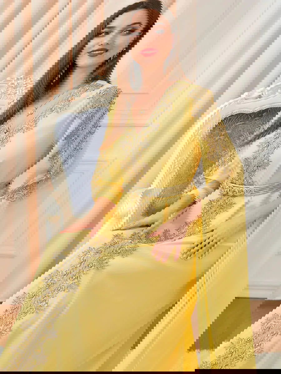 Bestickter Kaftan