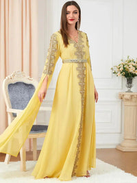 Thumbnail for Bestickter Kaftan