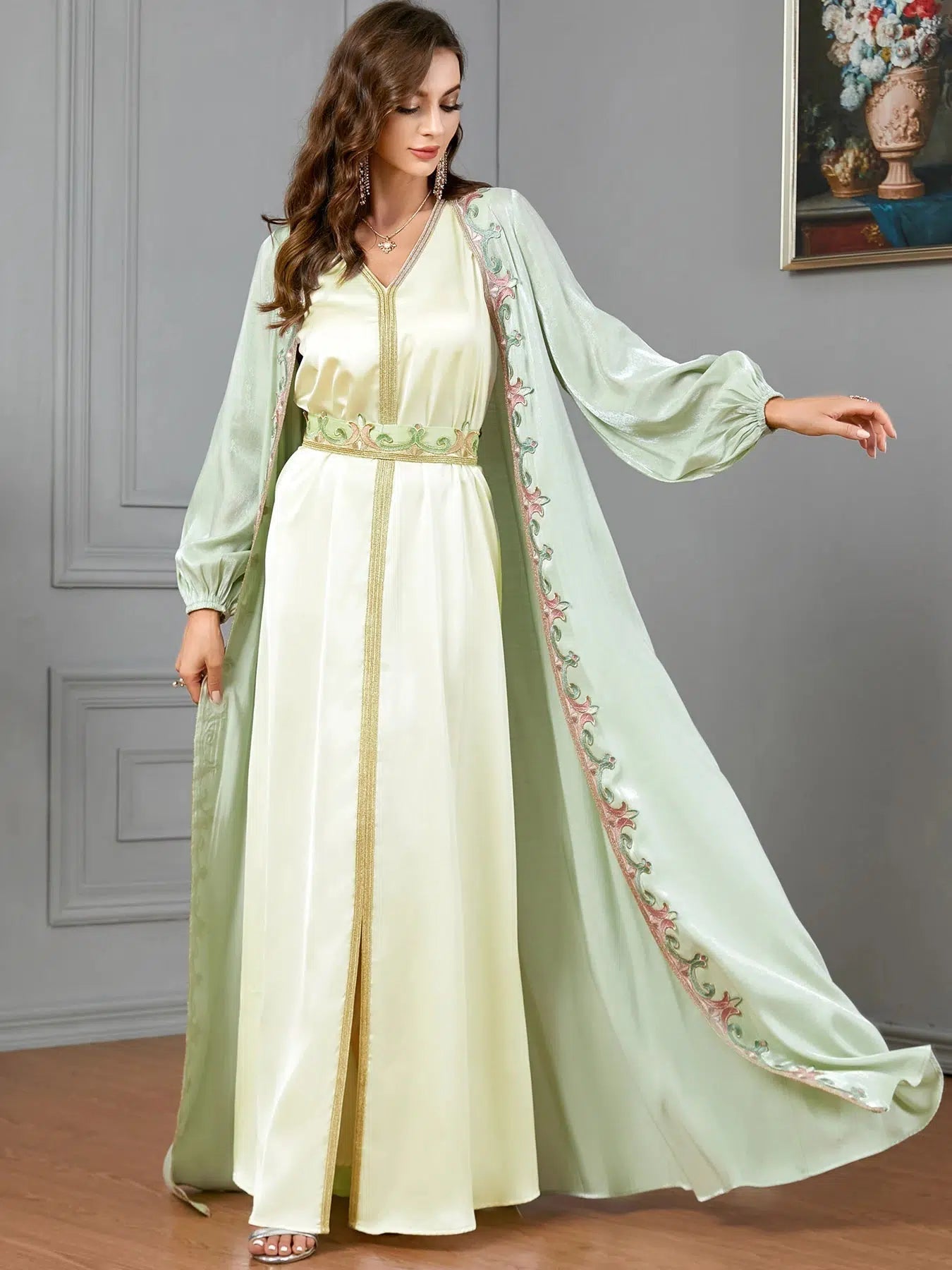 Grünes marokkanisches Kaftan Kleid