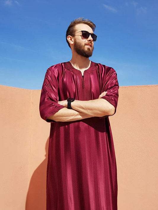 Moderner roter Kaftan für Männer